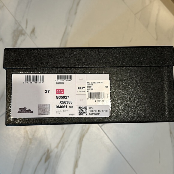 Chanel Silver Dad Sandals 22 Season - Picture 11 of 12